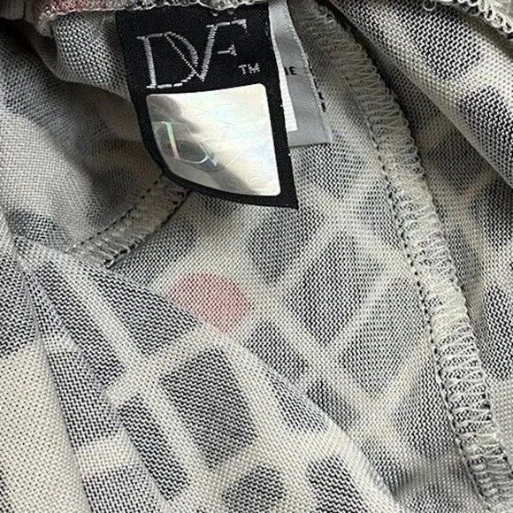 Diane Von Furstenberg DVF Oda 100% Silk Draped Dress Short Sleeve Size 6