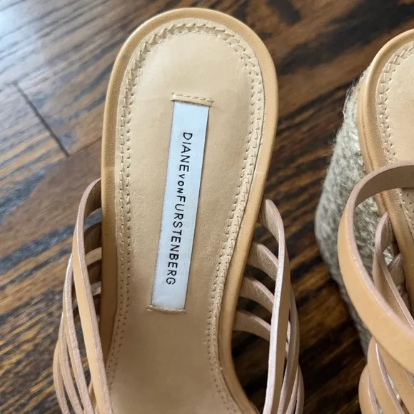 Diane von Furstenberg Gabby Platform Sandal Wedges 8