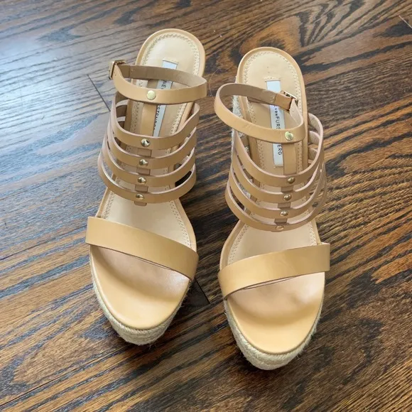 Diane von Furstenberg Gabby Platform Sandal Wedges 8