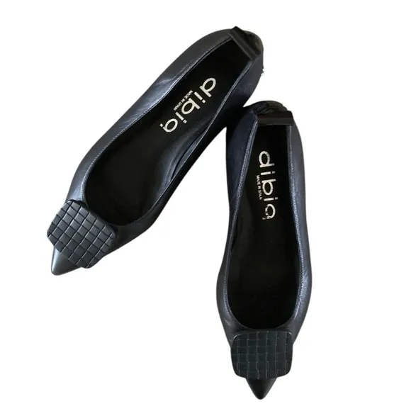 Dibia Women's Black Leather Flats Pointed Toe Architectural heel Made in Spain