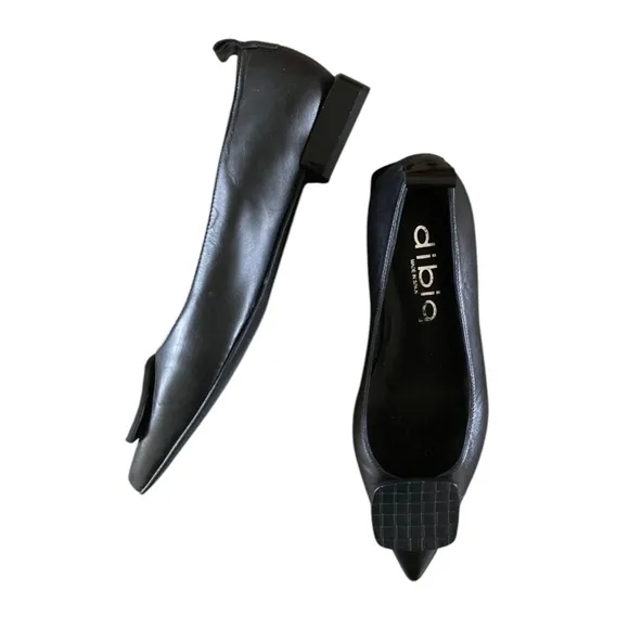 Dibia Women's Black Leather Flats Pointed Toe Architectural heel Made in Spain