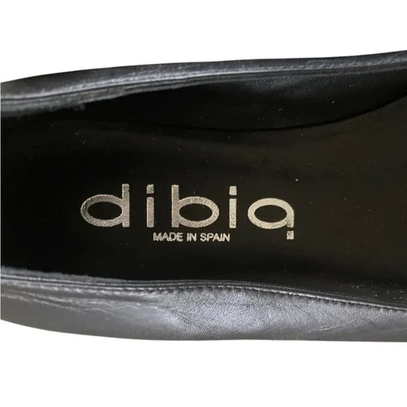 Dibia Women's Black Leather Flats Pointed Toe Architectural heel Made in Spain