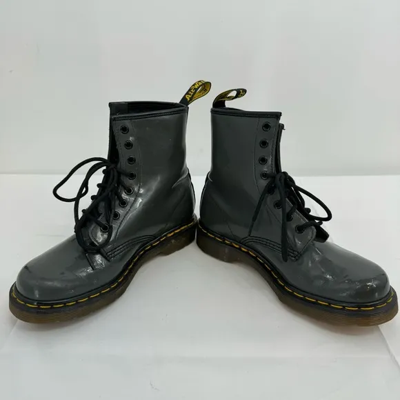 Doc Dr Martens 11821 Boots Women US 7 Gray Patent Leather 8 Eye Combat Steampunk