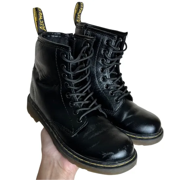 Doc DR Martens Delaney Boots 1460 Lace-Up black combat Unisex Kids Size 3