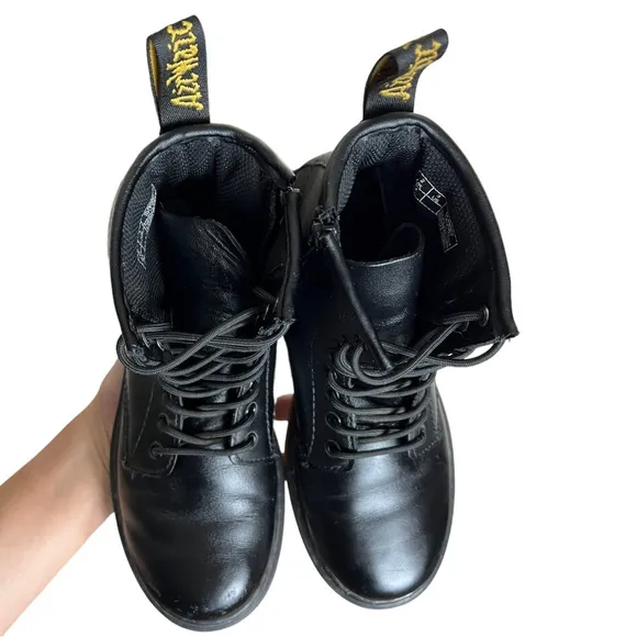 Doc DR Martens Delaney Boots 1460 Lace-Up black combat Unisex Kids Size 3