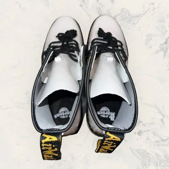Doc Dr Martens Zavala White Smooth Leather 8 Eye Combat Boots Women’s Size 10