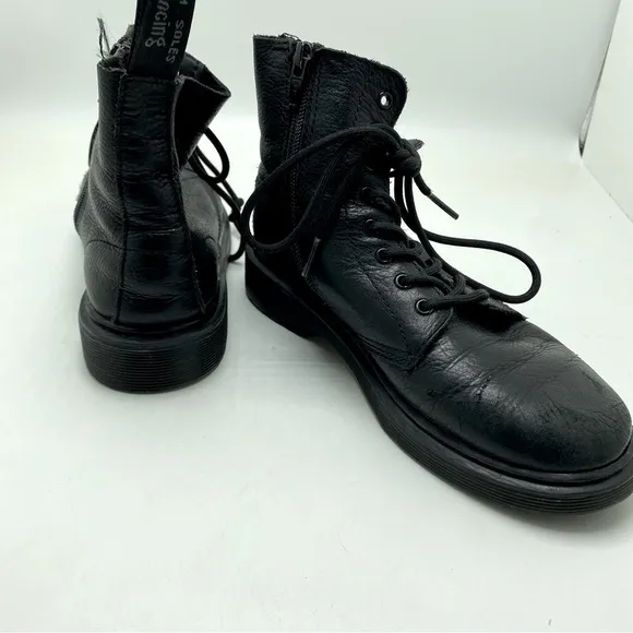 Doc Martens 1460 8 Eye Combat Boots size 3 Leather