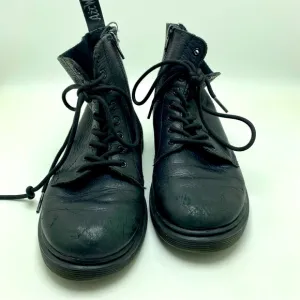 Doc Martens 1460 8 Eye Combat Boots size 3 Leather