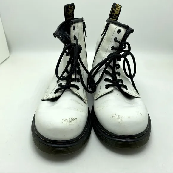 Doc Martens 1460 White 8 Eye Combat Boots  size 3