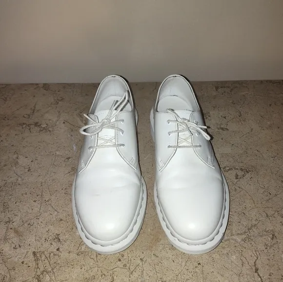 Doc Martens  Classic White Men's Shoes