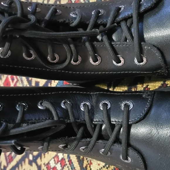 Doc Martens Luana 7 Eyelet Black Lace Up Boots AW004 US L 10 EUC