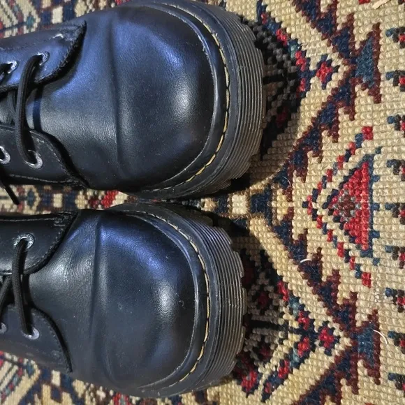Doc Martens Luana 7 Eyelet Black Lace Up Boots AW004 US L 10 EUC