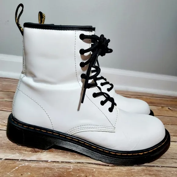 Doc Martens white 1460Y lace up boots 7