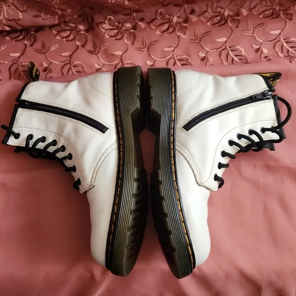 Doc Martens White Junior Pascal Combat Boots 1460J Youth Kids Size 4 Womens 5