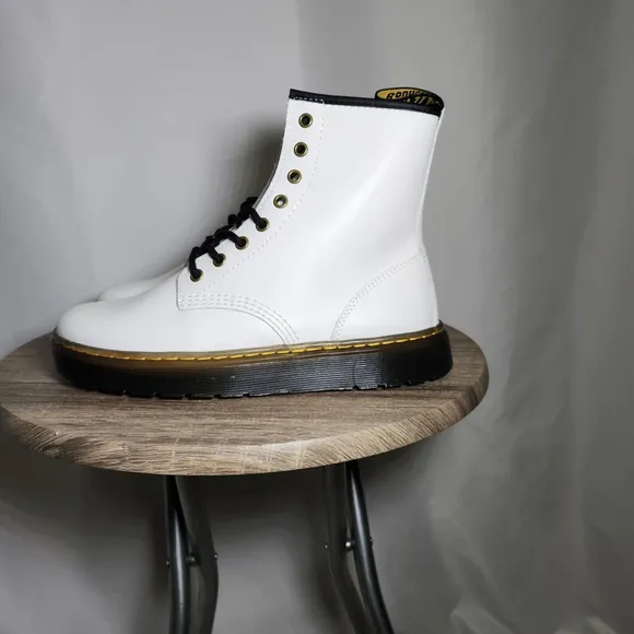 Doc Martens White Zavala Combat Lace-Up Ankle Boots Women’s 9 / Men’s 8