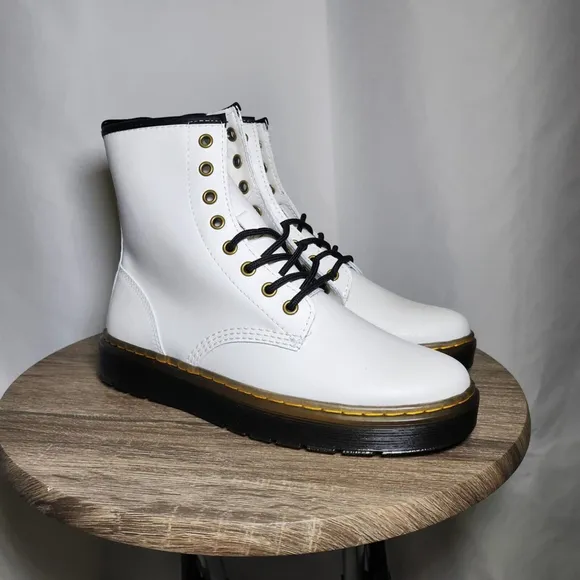 Doc Martens White Zavala Combat Lace-Up Ankle Boots Women’s 9 / Men’s 8