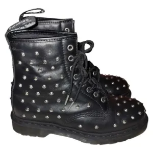 DOC Martens 1460 STUD WANAMA LEATHER LACE UP BOOTS W 8 M 7