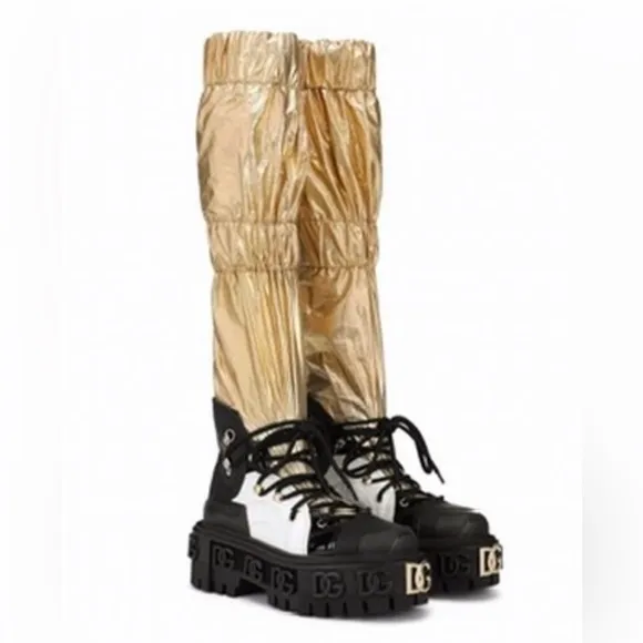 🔥DOLCE &amp; GABBANA Gold Metallic Ruched Black Lace-Up Boots🔥