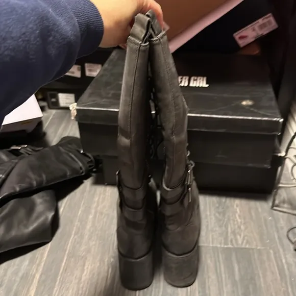 dolls kill current mood Jane doe boots 5m pre owned vintage