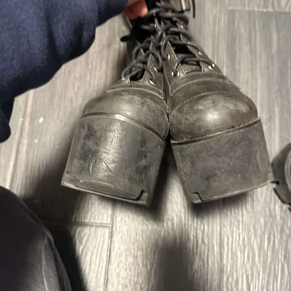 dolls kill current mood Jane doe boots 5m pre owned vintage