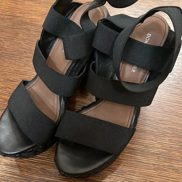 Donald J Pliner WINNIE Basic Elastic Platform black wedges