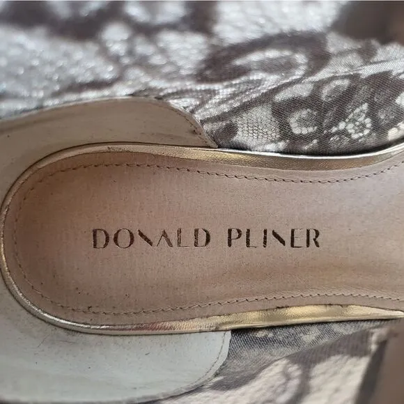 Donald Pliner Bronze Metallic Lugged Sole Eliaa Lace Combat Boots Size 8M