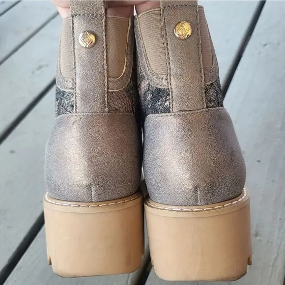 Donald Pliner Bronze Metallic Lugged Sole Eliaa Lace Combat Boots Size 8M