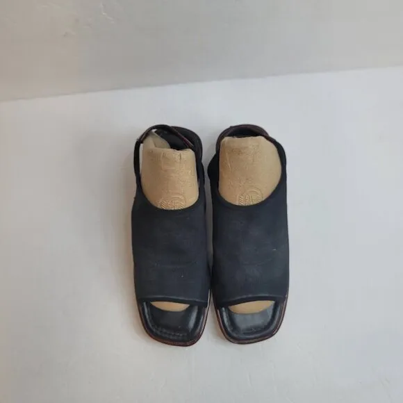 Donald Pliner Womens Peep Toe Wedges Size 6 Black Slip On Canvas Square Toe Y2K
