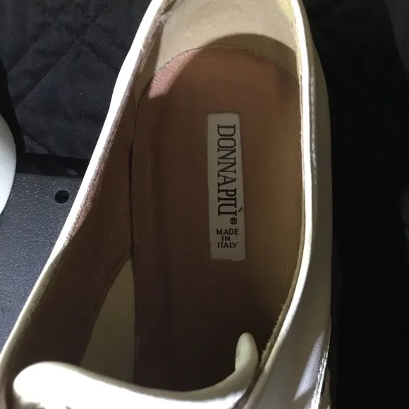 Donna Piu wedges