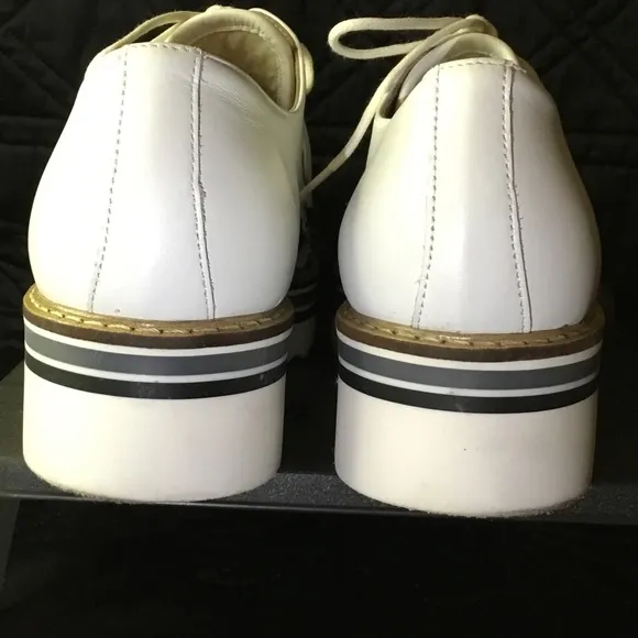 Donna Piu wedges