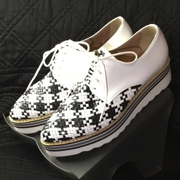 Donna Piu wedges