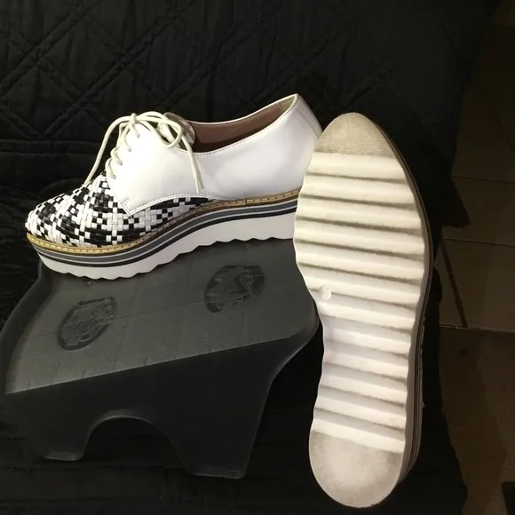 Donna Piu wedges