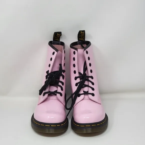Dr Doc Martens 26425 Patent Leather Combat Boots Light Pink Women Size 5 NEW