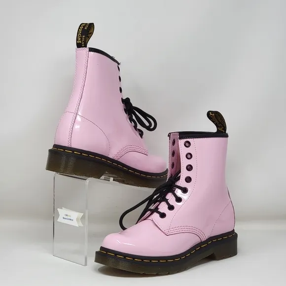 Dr Doc Martens 26425 Patent Leather Combat Boots Light Pink Women Size 5 NEW