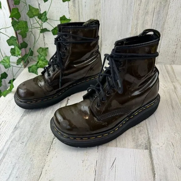 Dr. Marten Air Wair olive green Glossy Patent Leather Combat Boots 9