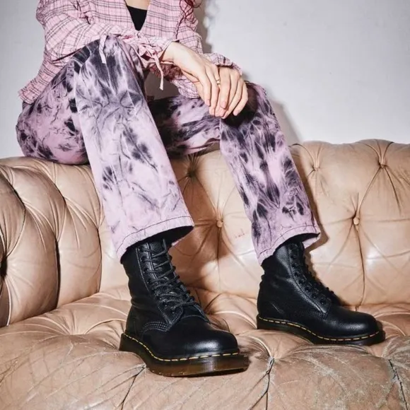 Dr Marten Combat Boots 1460 Pascal in Black Smooth