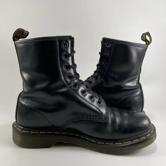 Dr. Martens 11821 Combat Boots Womens Size 8 Black Combat Leather Lace Up