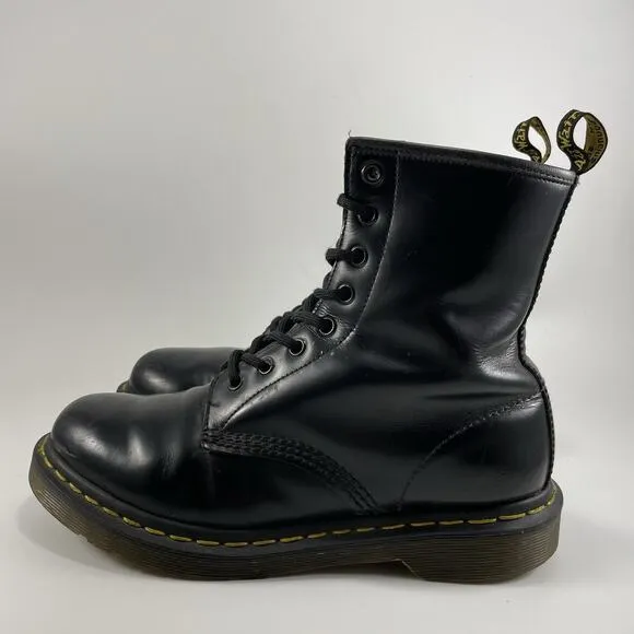 Dr. Martens 11821 Combat Boots Womens Size 8 Black Combat Leather Lace Up