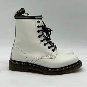 Dr. Martens 11821/1460 Lace Up Boots. Size 8