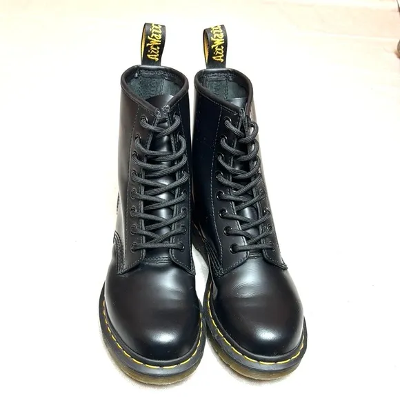 Dr. Martens 1460 Black Patent Leather Classic Lady’sAnkle Boots.