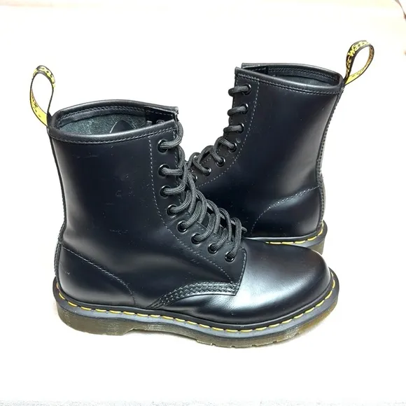 Dr. Martens 1460 Black Patent Leather Classic Lady’sAnkle Boots.