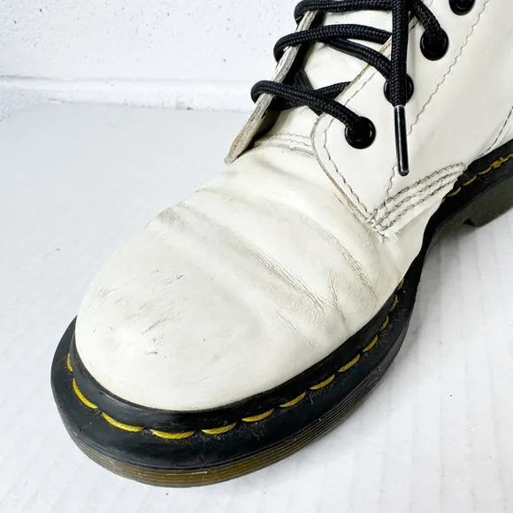 Dr Martens 1460 Combat Boots Womens Smooth Leather White Lace Up Size 7