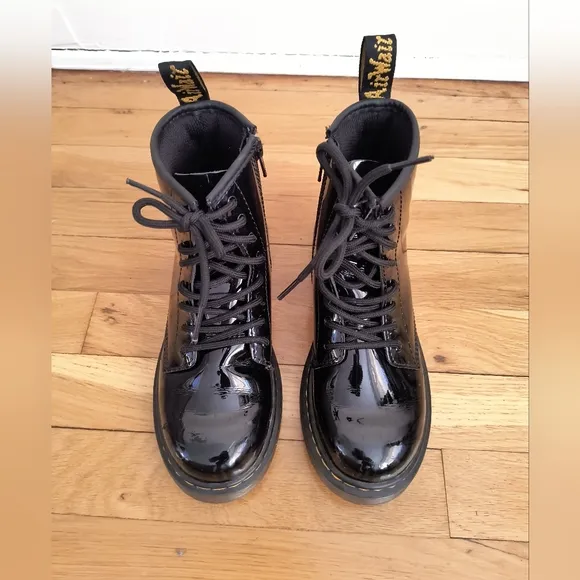 Dr. Marten's 1460 Delaney Black Patent  Combat Lace Up Boots Size 3