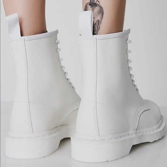 Dr. Martens 1460 Mono Patent Lamper Boots