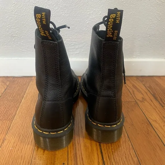 Dr. Martens 1460 Pascal Black Leather Lace Up Combat Boots US Ladies Siz…