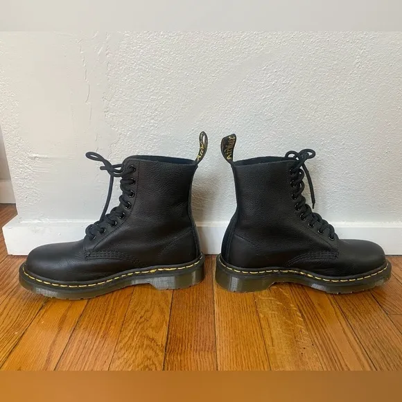 Dr. Martens 1460 Pascal Black Leather Lace Up Combat Boots US Ladies Siz…