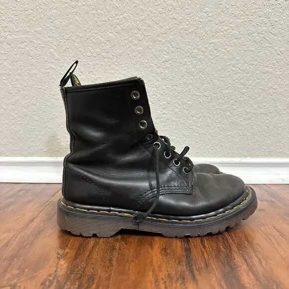 DR. MARTENS 1460 Pascal Smooth Leather Combat Boots in Black UK MADE Kids