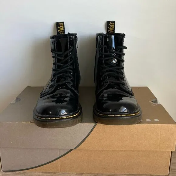 Dr. Martens 1460 Patent Black Leather Lace Up Combat Boots - SZ 2 Y