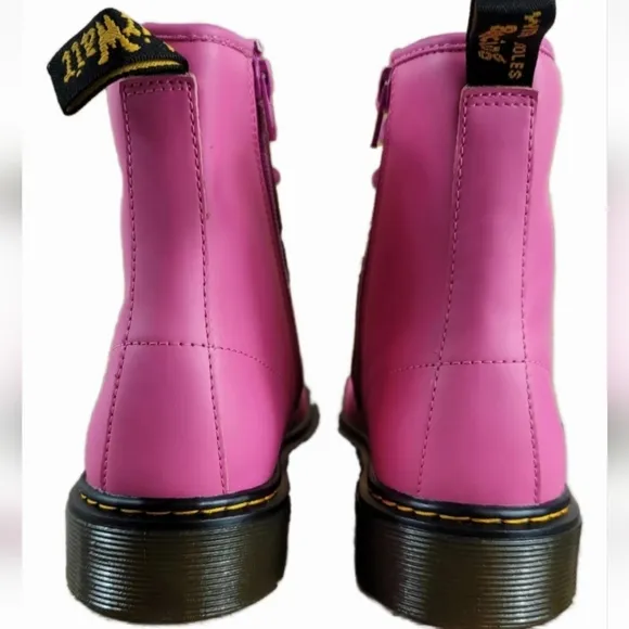 Dr. Martens 1460 Pink Leather Lace Up Combat Boots Size 7
