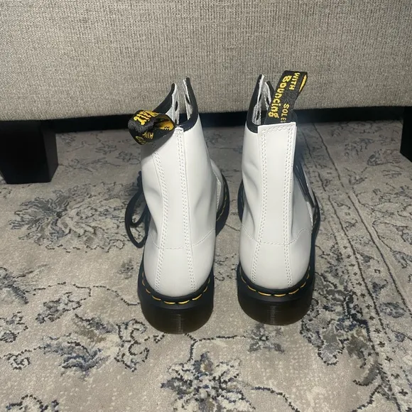 Dr Martens 1460 Smooth Lace Up Boots